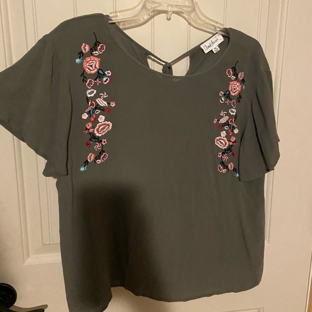 women’s floral blouse